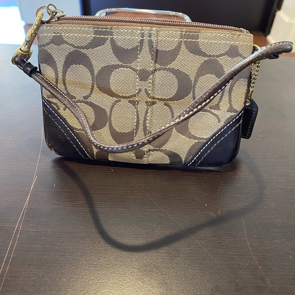 Vintage Coach Signature Canvas Brown and Tan Wristlet with seam down the middle. - Picture 2 of 6